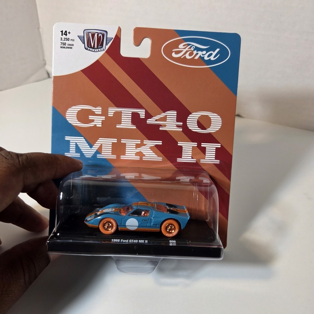 M2 MACHINES AUTO DRIVERS 1966 FORD GT40 MK II CHASE 1/750 VHTF